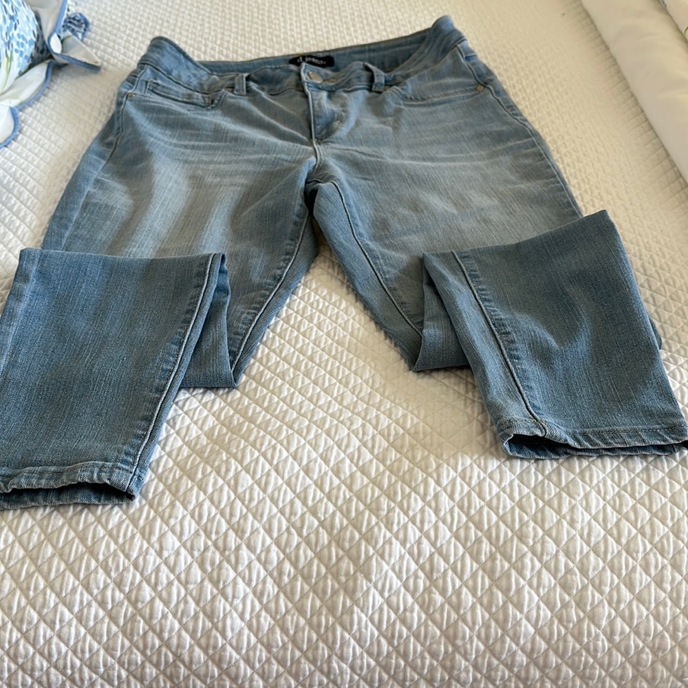 Skinny jeans, soft and light, very skinny leg